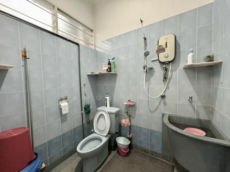 Rumah Teres untuk Dijual di Taman Green Lane (Jelutong) - Amos Sin - Bathroom - PropertyGuru.com.my