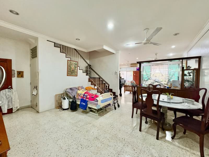 Rumah Teres untuk Dijual di Taman Green Lane (Jelutong) - Amos Sin - Living Room - PropertyGuru.com.my