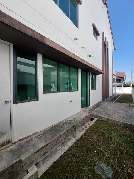Bungalow House for Sale in Taman Santuari (Bukit Mertajam) - Elvin Choo - Exterior - PropertyGuru.com.my
