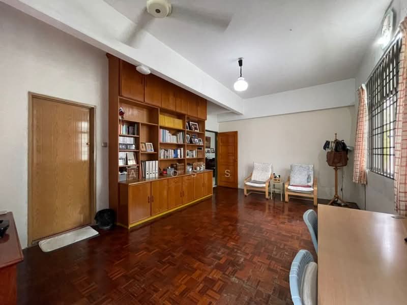 Terraced House for Sale in Paya Terubong (Ayer Itam) - Amos Sin - Living Room - PropertyGuru.com.my