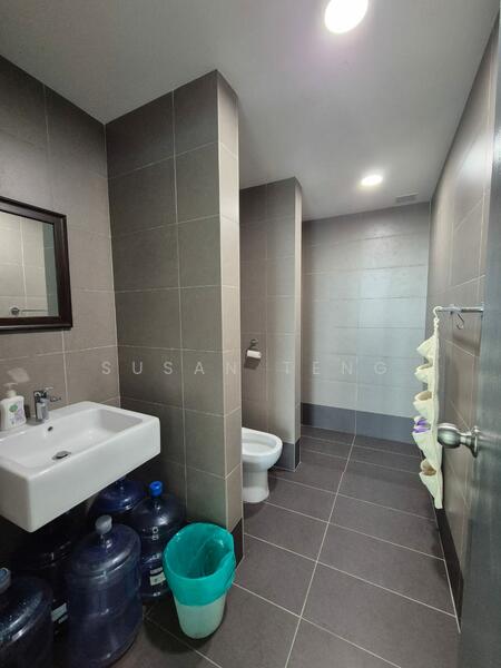 Service Residence for Rent at Atria SOFO Suites - Susan Teng - Bathroom - PropertyGuru.com.my