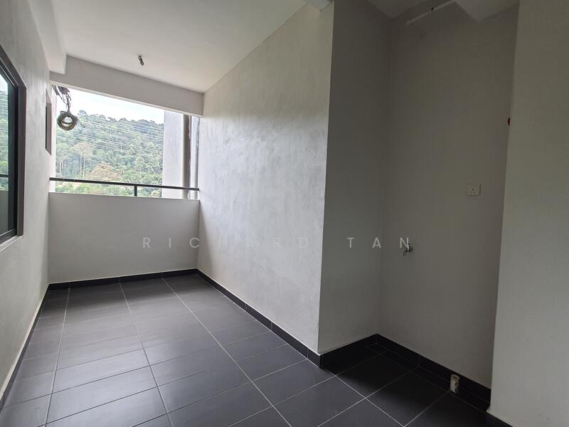 Wet Kitchen / Laundry / Utility Area