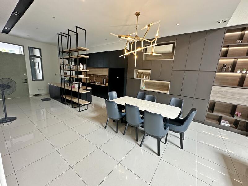3-storey Terraced House for Sale in Bandar Nusaputra (Puchong) - Wendy Boon - Dining Room - PropertyGuru.com.my