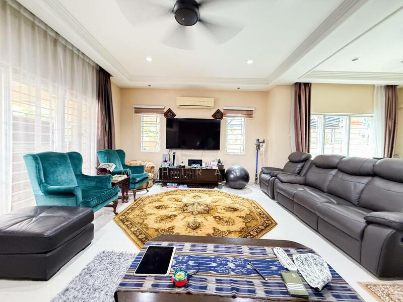 Semi-Detached House for Sale in Taman Ramal Suria (Bangi) - Mahirah . - Living Room - PropertyGuru.com.my