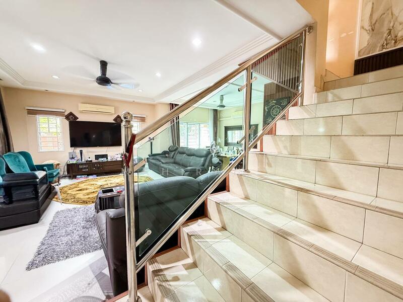 Semi-Detached House for Sale in Taman Ramal Suria (Bangi) - Mahirah . - Living Room - PropertyGuru.com.my