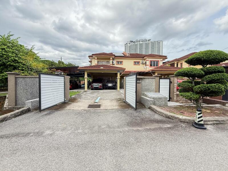 Semi-Detached House for Sale in Taman Ramal Suria (Bangi) - Mahirah . - Exterior - PropertyGuru.com.my