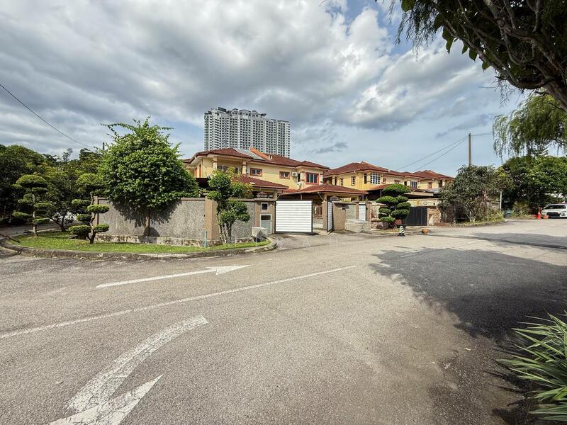 Semi-Detached House for Sale in Taman Ramal Suria (Bangi) - Mahirah . - Exterior - PropertyGuru.com.my