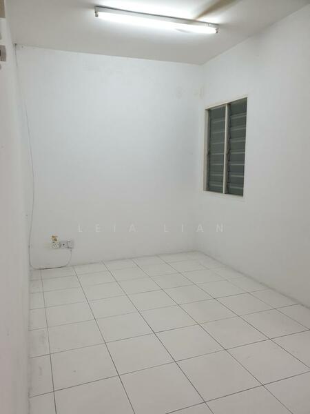 Rumah Bandar untuk Dijual di Bandar Saujana Putra (Tanjong Duabelas) - Leia Lian - Interior - PropertyGuru.com.my