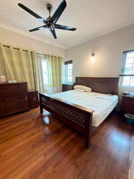 Untuk Disewa - Corner 2 storey Semi Detached House Lembah permai Tanjung Bungah