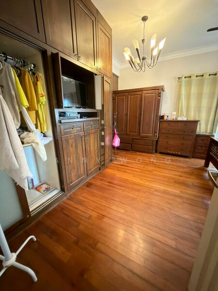 Untuk Disewa - Corner 2 storey Semi Detached House Lembah permai Tanjung Bungah