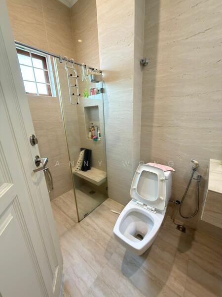 Untuk Disewa - Corner 2 storey Semi Detached House Lembah permai Tanjung Bungah