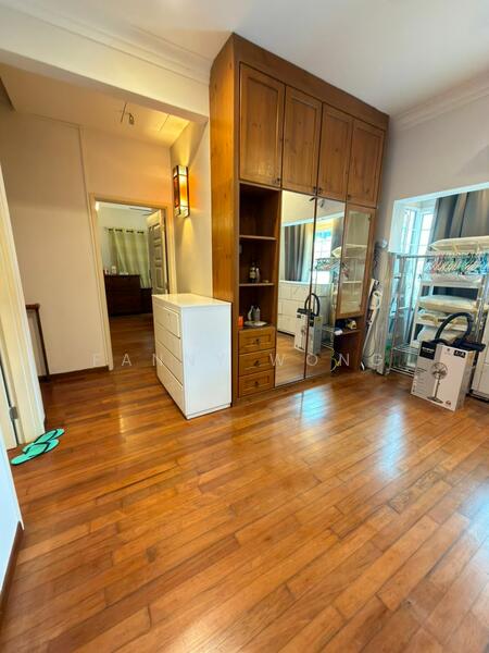 Untuk Disewa - Corner 2 storey Semi Detached House Lembah permai Tanjung Bungah