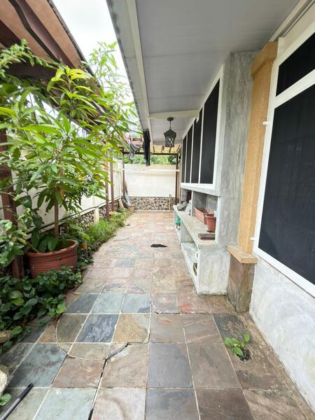 Untuk Disewa - Corner 2 storey Semi Detached House Lembah permai Tanjung Bungah