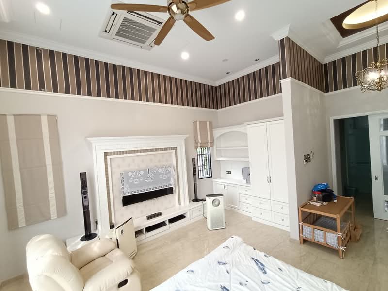 Bungalow for Sale in Meru Valley (Ipoh) - Connie Lai - Living Room - PropertyGuru.com.my