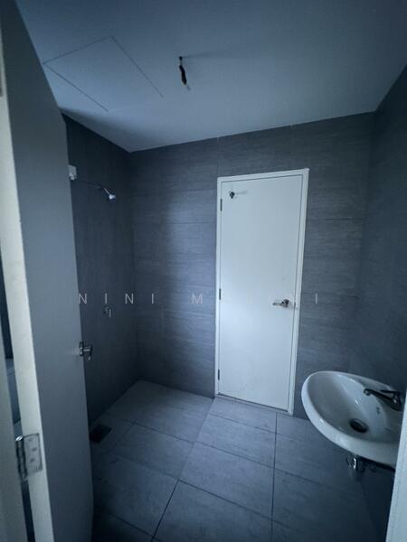 Bathroom - G Floor
