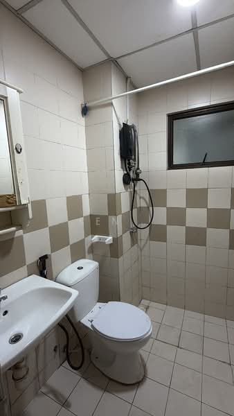 Condominium for Rent at Royal Domain Sri Putramas 2 - Ken . - Bathroom - PropertyGuru.com.my