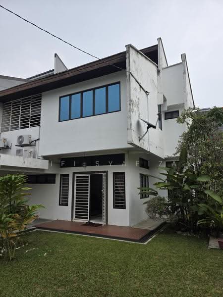 Semi-Detached House for Sale in Damansara Heights (Kuala Lumpur) - Fifi Syafiza - Exterior - PropertyGuru.com.my