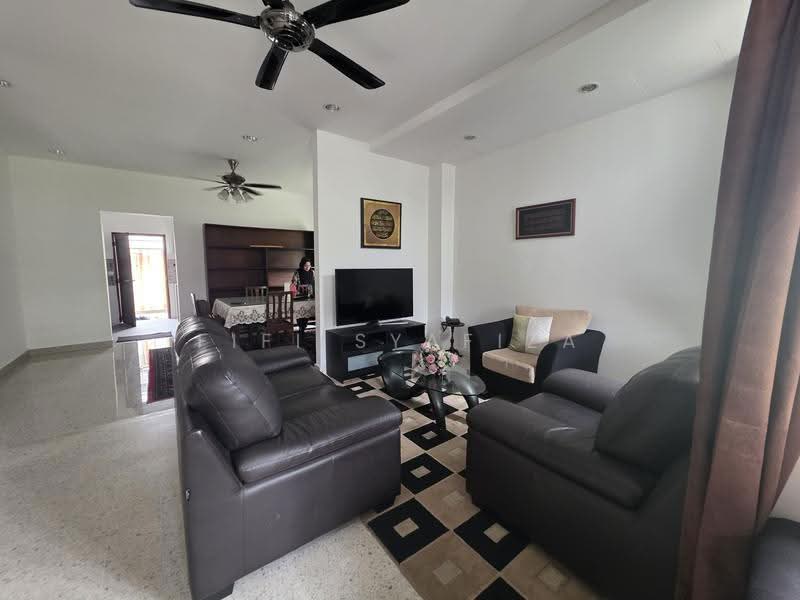 Semi-Detached House for Sale in Damansara Heights (Kuala Lumpur) - Fifi Syafiza - Living Room - PropertyGuru.com.my