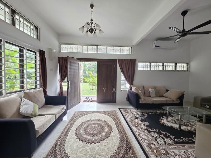 Semi-Detached House for Sale in Damansara Heights (Kuala Lumpur) - Fifi Syafiza - Living Room - PropertyGuru.com.my