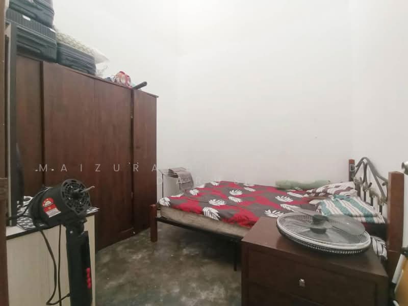1-storey Terraced House for Sale in Semenyih (Selangor) - Maizura binti Mohd Darus - Bedroom - PropertyGuru.com.my