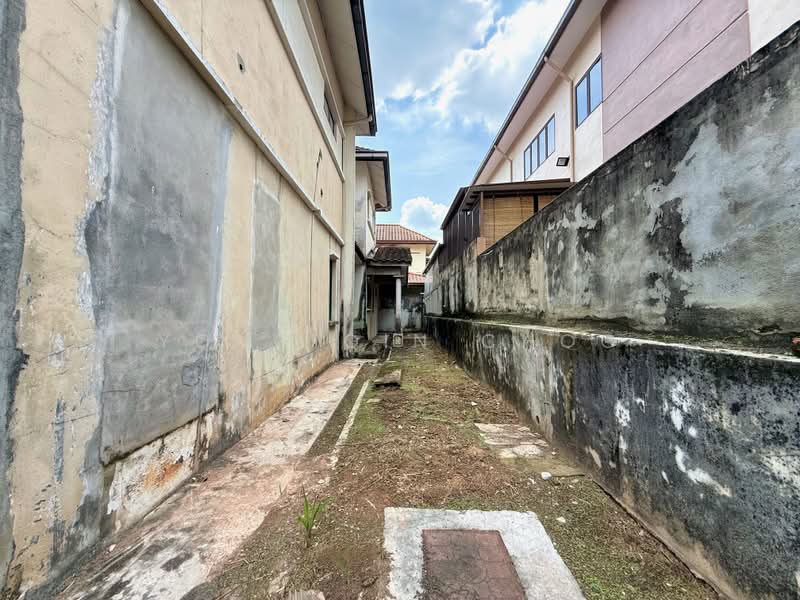 Semi-Detached House for Sale in Kota Kemuning (Shah Alam) - Yong Qin Choo - Exterior - PropertyGuru.com.my