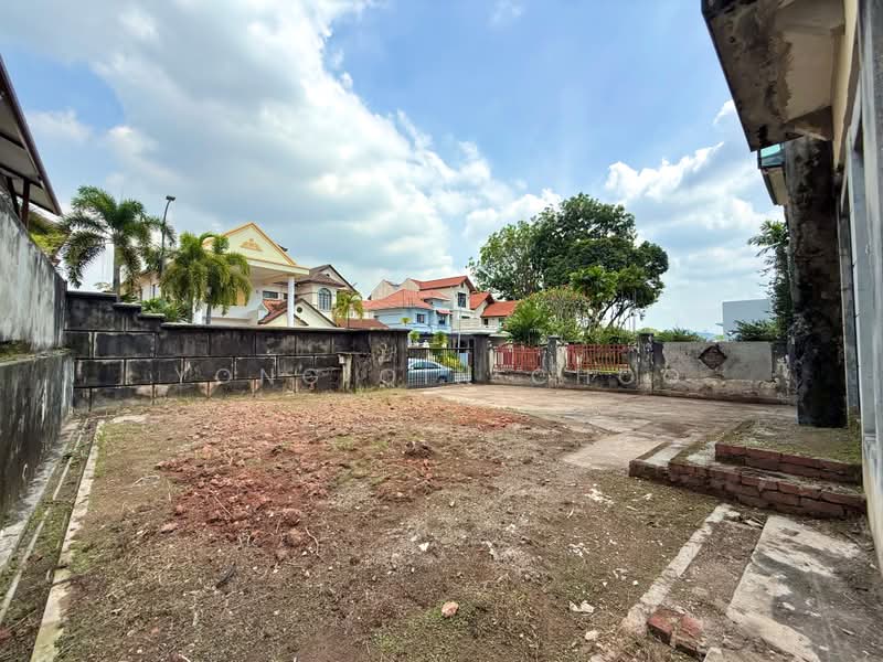 Semi-Detached House for Sale in Kota Kemuning (Shah Alam) - Yong Qin Choo - Exterior - PropertyGuru.com.my