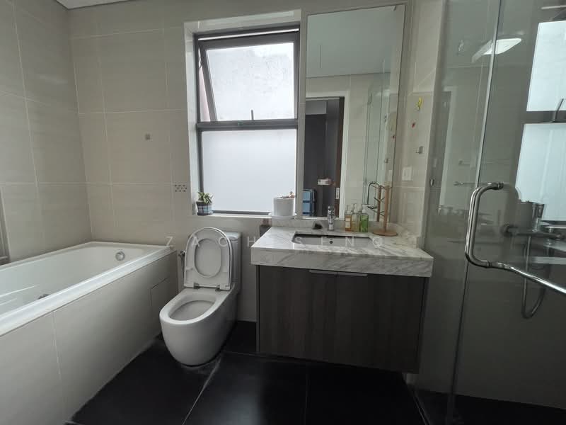 Kondominium untuk Dijual di Capella Embassy (D'Rapport Residences) - Zach Seng - Bathroom - PropertyGuru.com.my