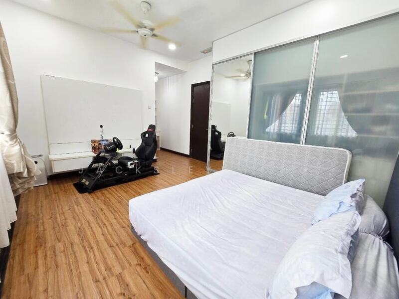 For Sale - Taming Mutiara