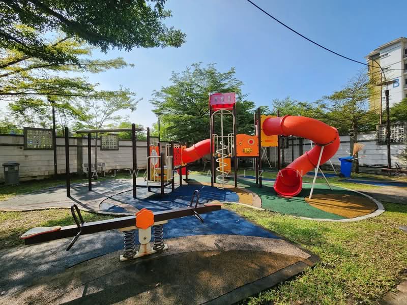 Apartment for Sale at Pangsapuri Damai - Ajwad Azizan - Exterior - PropertyGuru.com.my