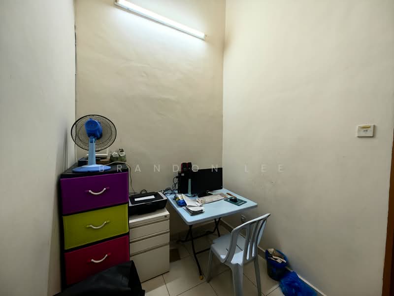 2-storey Terraced House for Sale in Templer Suasana (Rawang) - Brandon Lee - Study - PropertyGuru.com.my