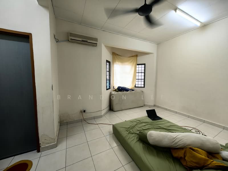 2-storey Terraced House for Sale in Templer Suasana (Rawang) - Brandon Lee - Bedroom - PropertyGuru.com.my