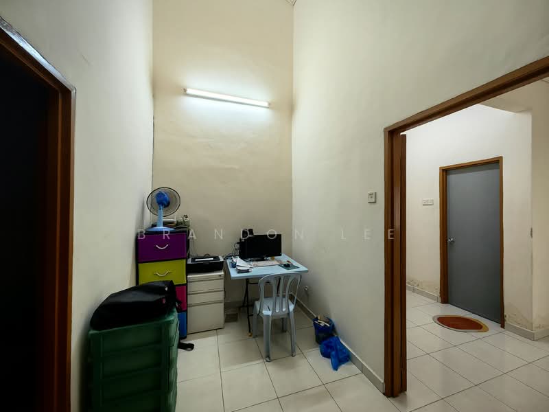 2-storey Terraced House for Sale in Templer Suasana (Rawang) - Brandon Lee - Study - PropertyGuru.com.my