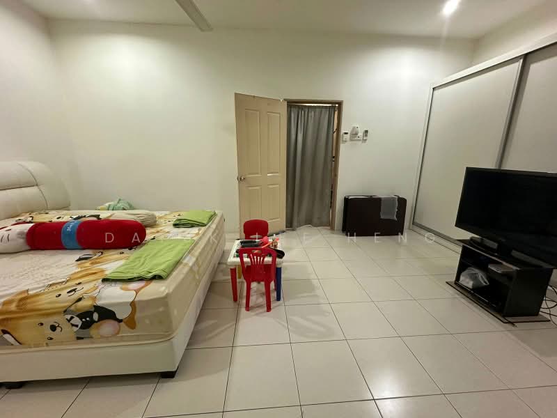 Rumah Teres 2 Tingkat untuk Dijual di Taman Perpaduan Koperasi (Tambun) - Datuk Lee Heng - Bedroom - PropertyGuru.com.my