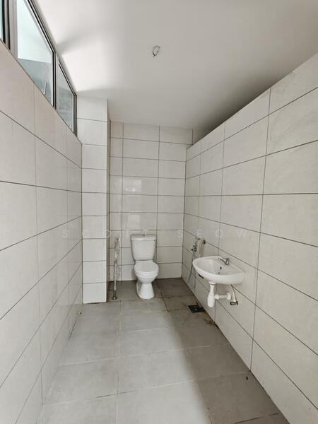 Semi-D Factory for Rent in Sungai Petani (Kedah) - Scott Seow - Bathroom - PropertyGuru.com.my