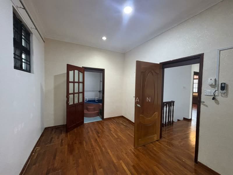 Semi-Detached House for Sale in Taman Perling (Perling) - Iden Tan - Interior - PropertyGuru.com.my