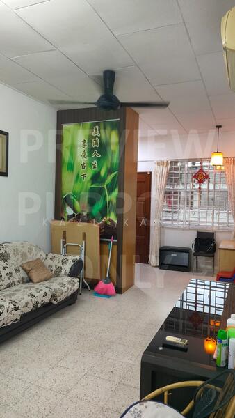 Untuk Disewa - Sri Pelangi