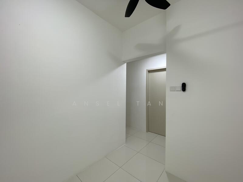 Service Residence for Rent at Vivo Executive Apartment - Ansel Tan - Corridor - PropertyGuru.com.my