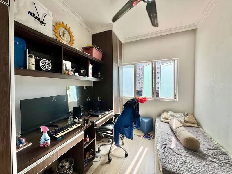 Kondominium untuk Dijual di Banjaria Court - Ajwad Azizan - Study - PropertyGuru.com.my