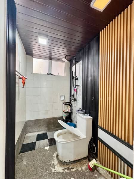 Kondominium untuk Dijual di Banjaria Court - Ajwad Azizan - Bathroom - PropertyGuru.com.my