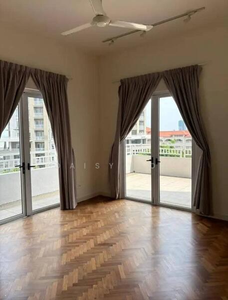 For Sale - Quayside Condominium