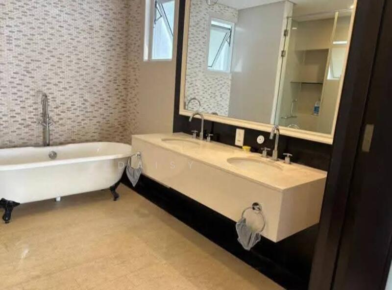 For Sale - Quayside Condominium