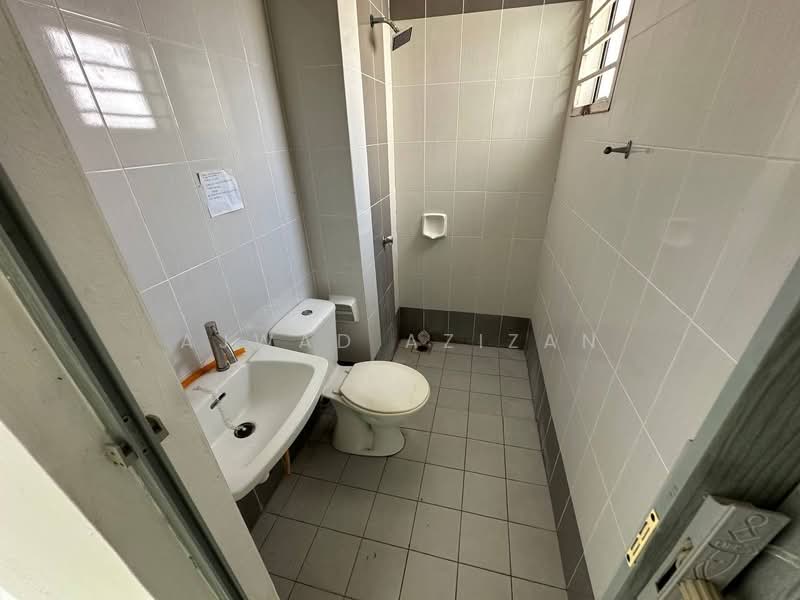 Pangsapuri untuk Dijual di Villa Tropika - Ajwad Azizan - Bathroom - PropertyGuru.com.my