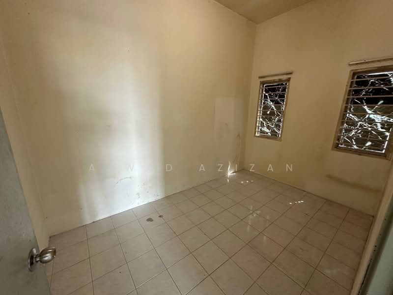 Pangsapuri untuk Dijual di Villa Tropika - Ajwad Azizan - Bedroom - PropertyGuru.com.my