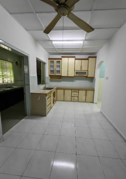2-storey Terraced House for Sale in Bukit Ubi (Kuantan) - Jyn Yap - Kitchen - PropertyGuru.com.my