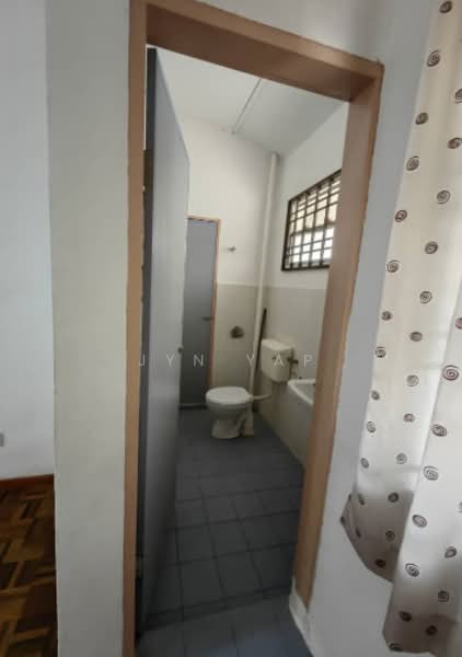 2-storey Terraced House for Sale in Bukit Ubi (Kuantan) - Jyn Yap - Bathroom - PropertyGuru.com.my