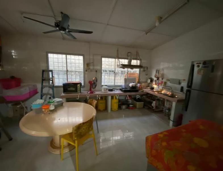 Semi-Detached House for Sale in Kubang Buaya (Kuantan) - Jyn Yap - Kitchen - PropertyGuru.com.my