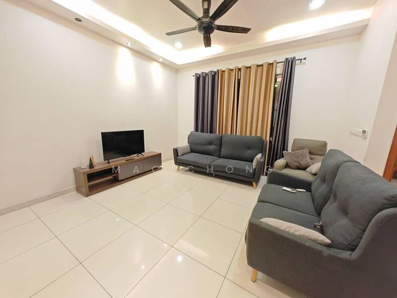 Parkfield Residences untuk Untuk Disewa - RM 3,000 /bulan, Mac 2026 - Living Room - PropertyGuru.com.my