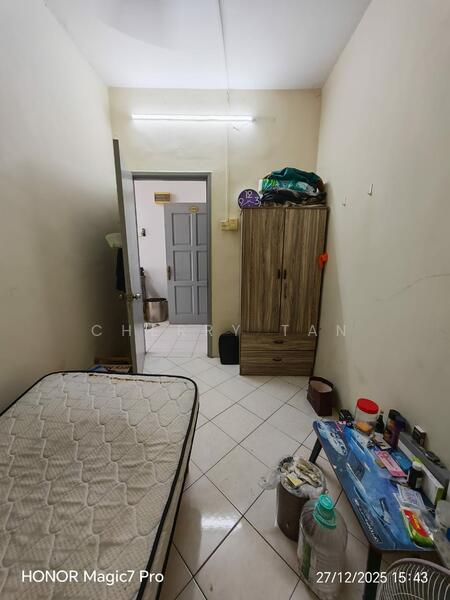 Untuk Disewa - Bayu Puteri