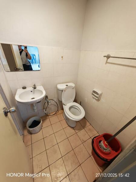 Untuk Disewa - Bayu Puteri