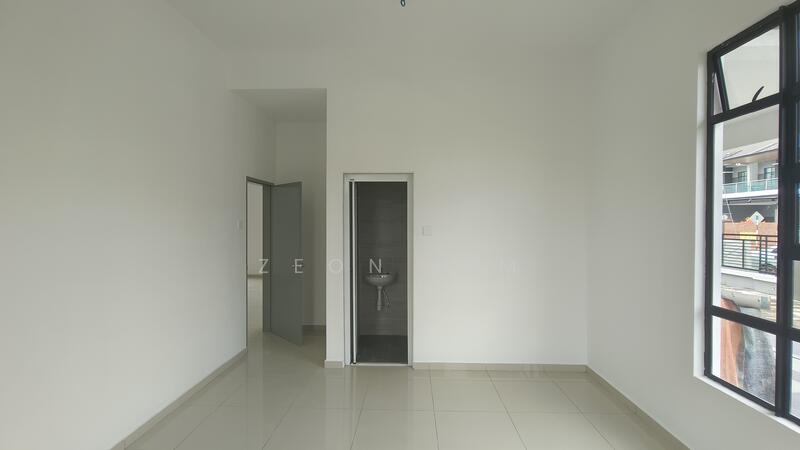 Rumah Berkembar untuk Dijual di Kelapa Sawit (Kulai) - Zeon Lim - Interior - PropertyGuru.com.my